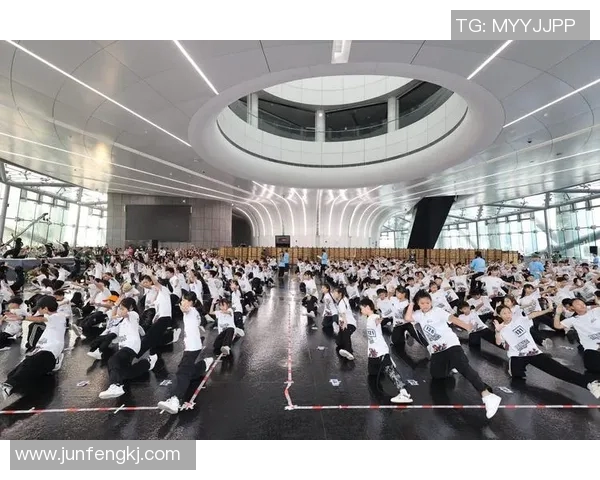 成都街舞队与北京街舞队赛后复盘探讨团队协作的成功与挑战 成都街舞队与北京街舞队赛后复盘探讨团队协作的成功与挑战